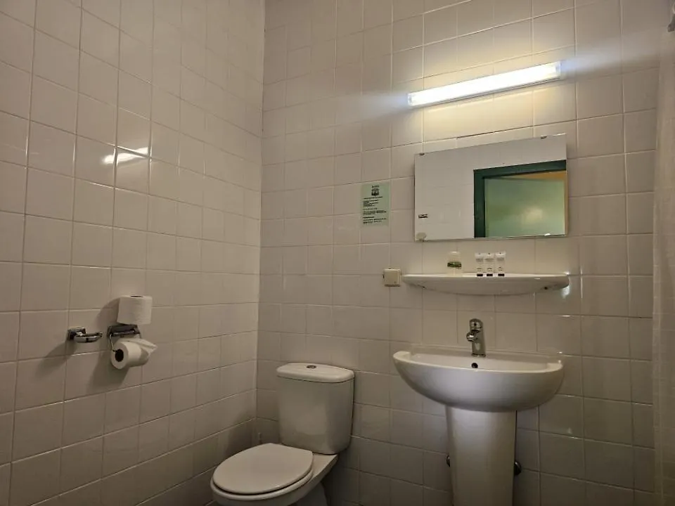 New Ocean Paradise Hotel Роттердам 3*,